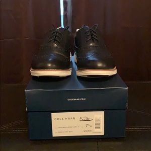 Cole Haan Wing Tip shoes/oxfords